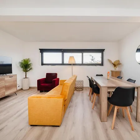 98 And Terrace Aveiro